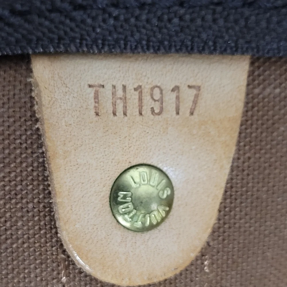 Louis Vuitton 50 Keepall Bandouliere FREE POSHMARK AUTHENTICATION!